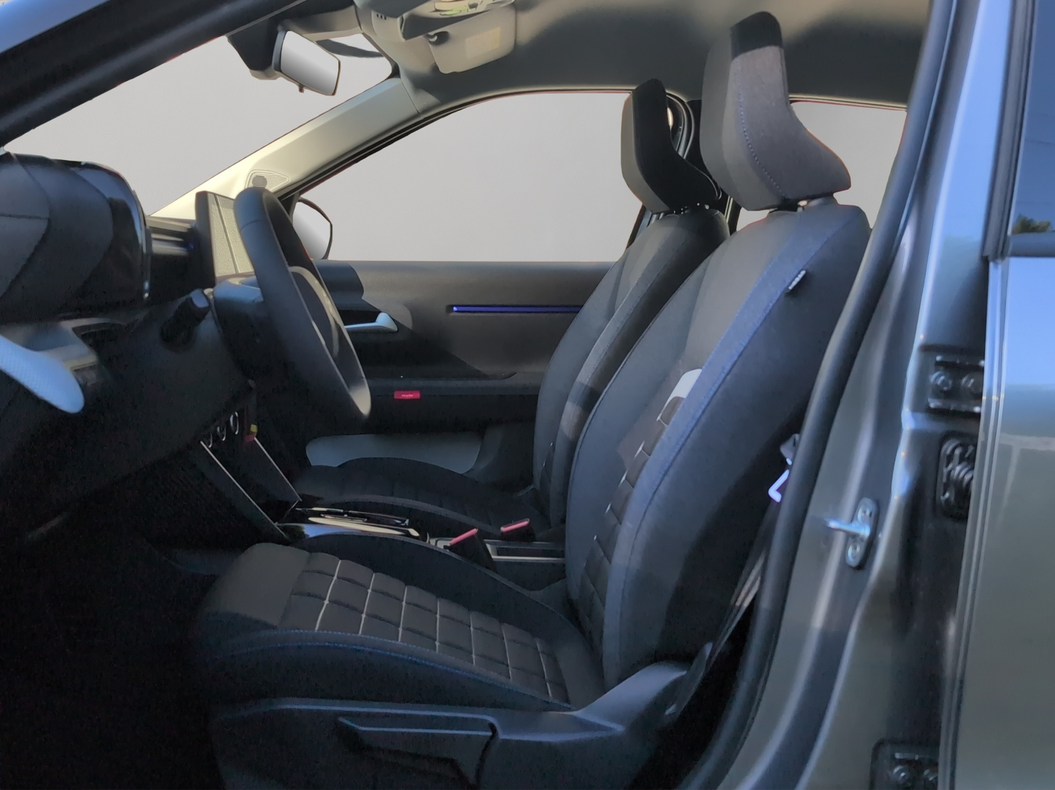 CITROEN C3 1.2i MHEV Tonic DCS6 / Dach schwarz / limitierte Serie / 5 Jahre CH-Herstellergarantie
