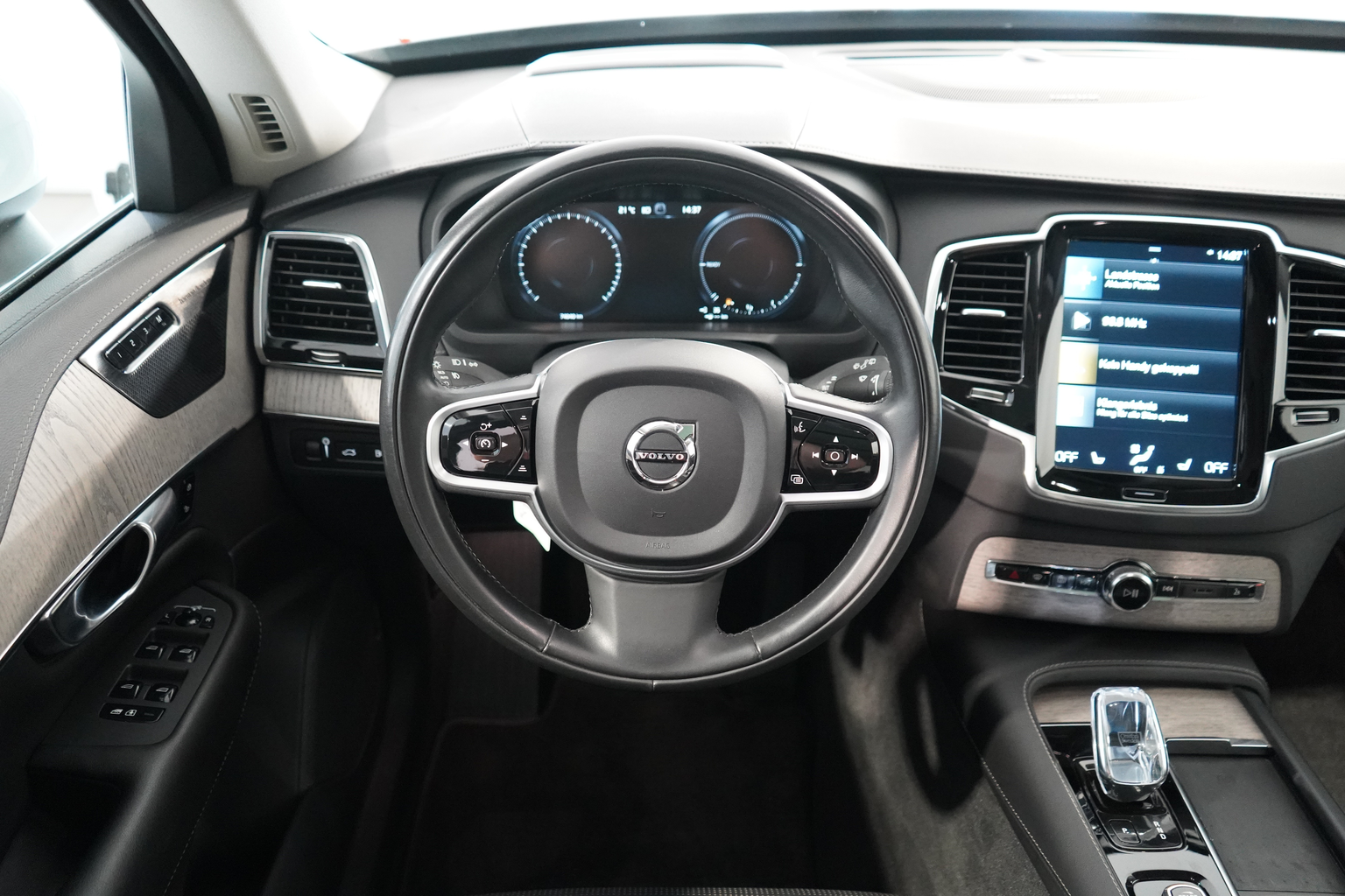 VOLVO XC90 T8 eAWD Inscription