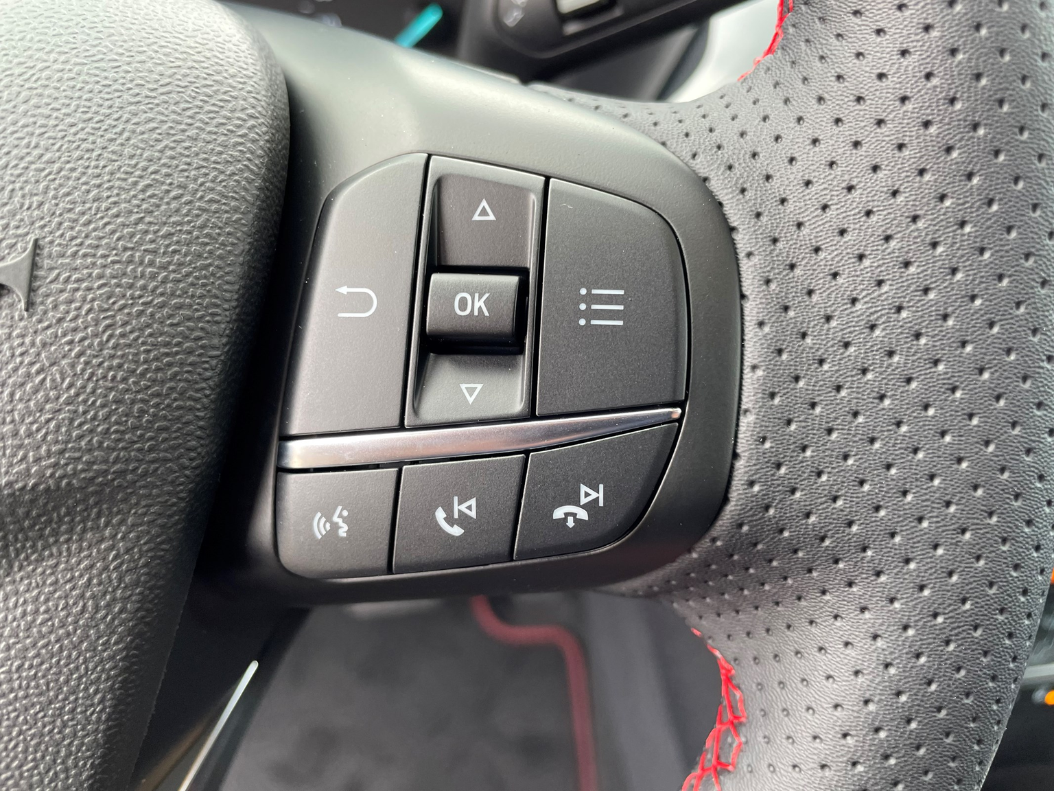 FORD Fiesta 1.0 MHEV ST Line A