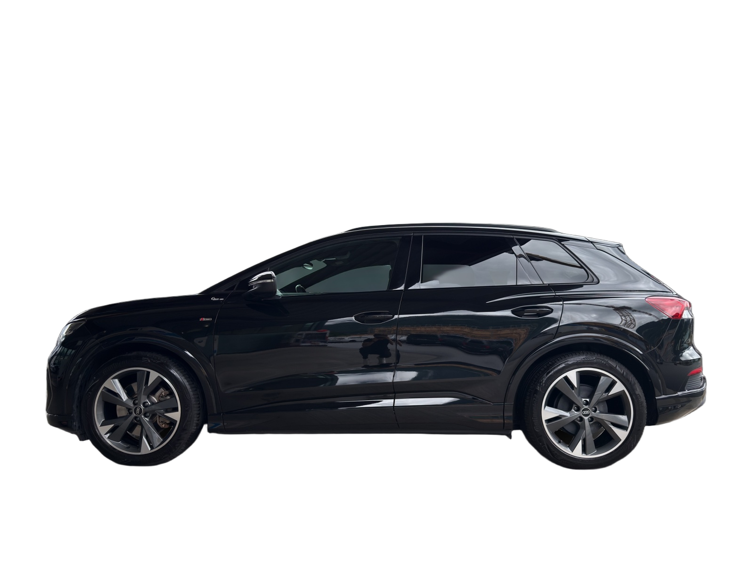 AUDI Q4 e-tron 50 quattro