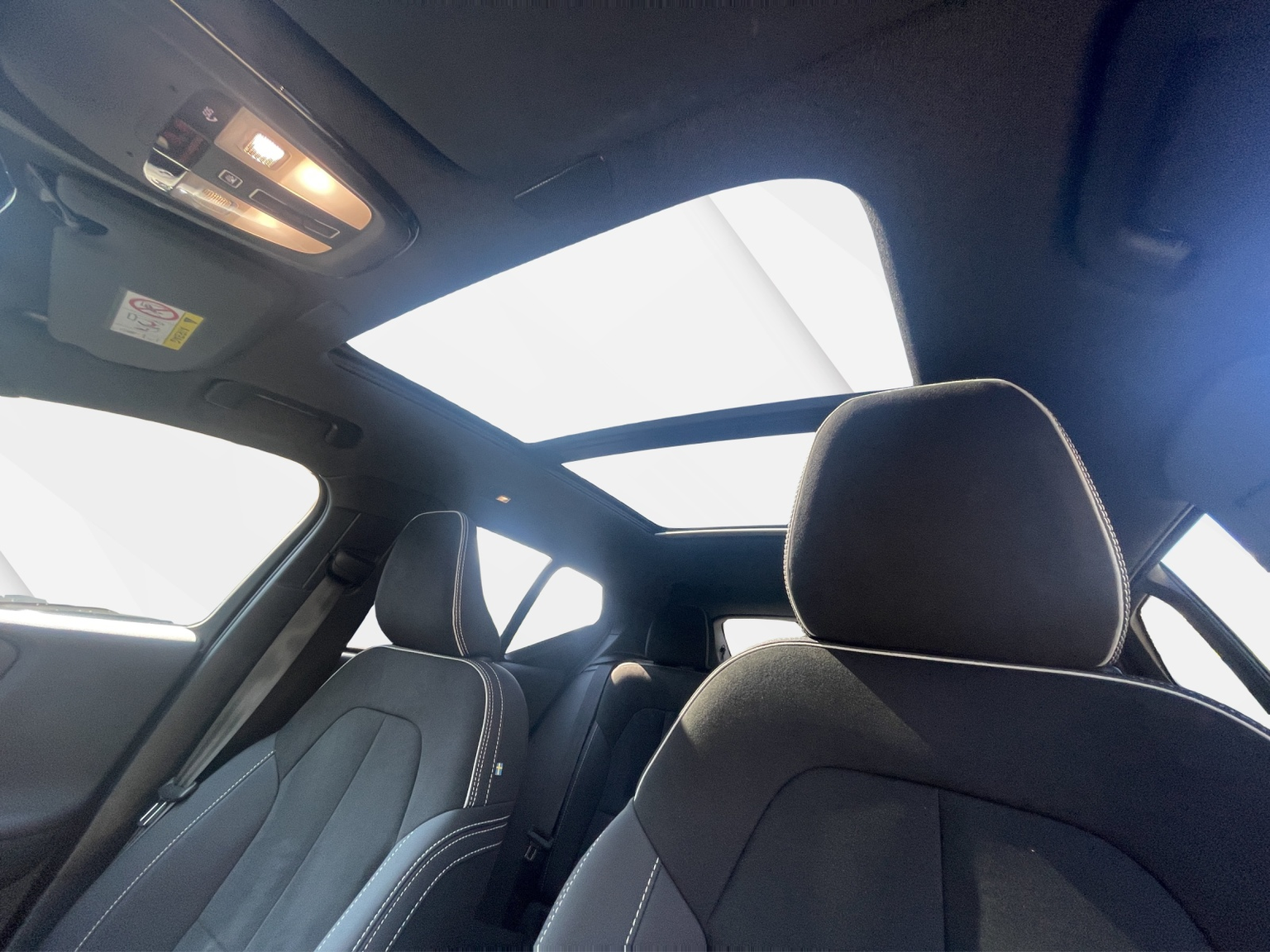 VOLVO XC40 2.0 B4 MH Ultra Dark