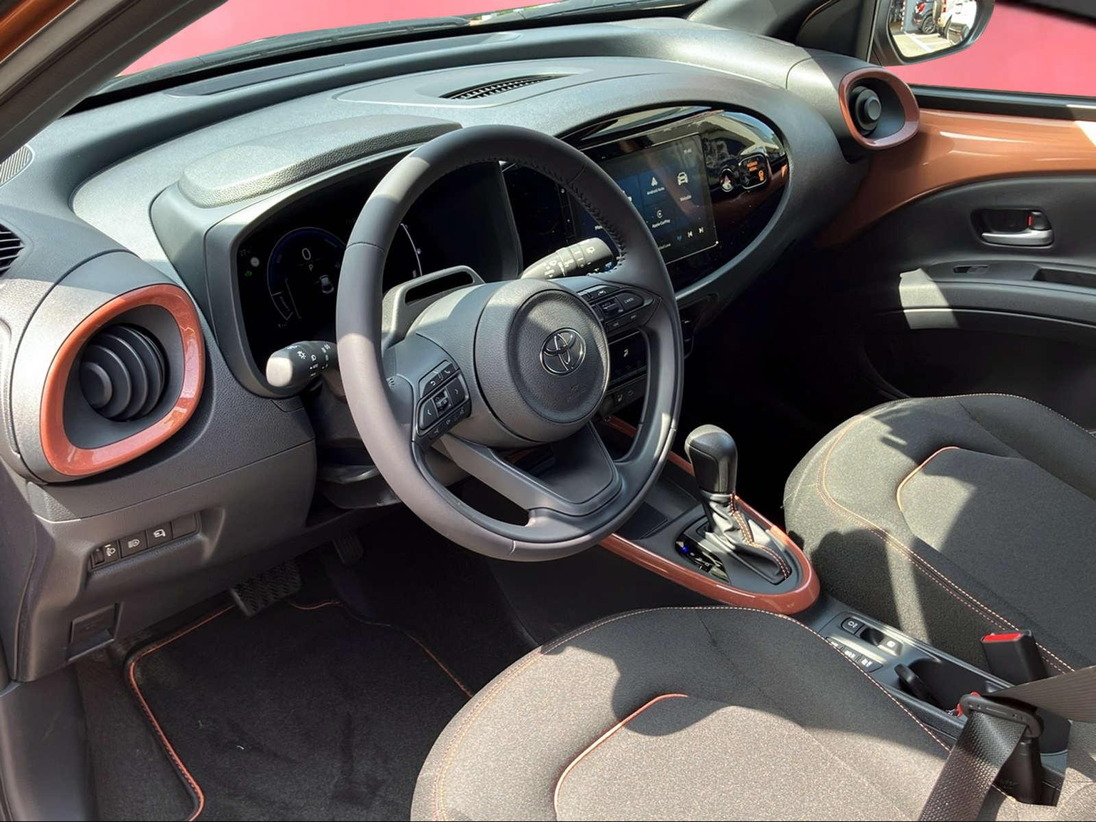 TOYOTA Aygo X 1.5 VVT-i HSD Trend