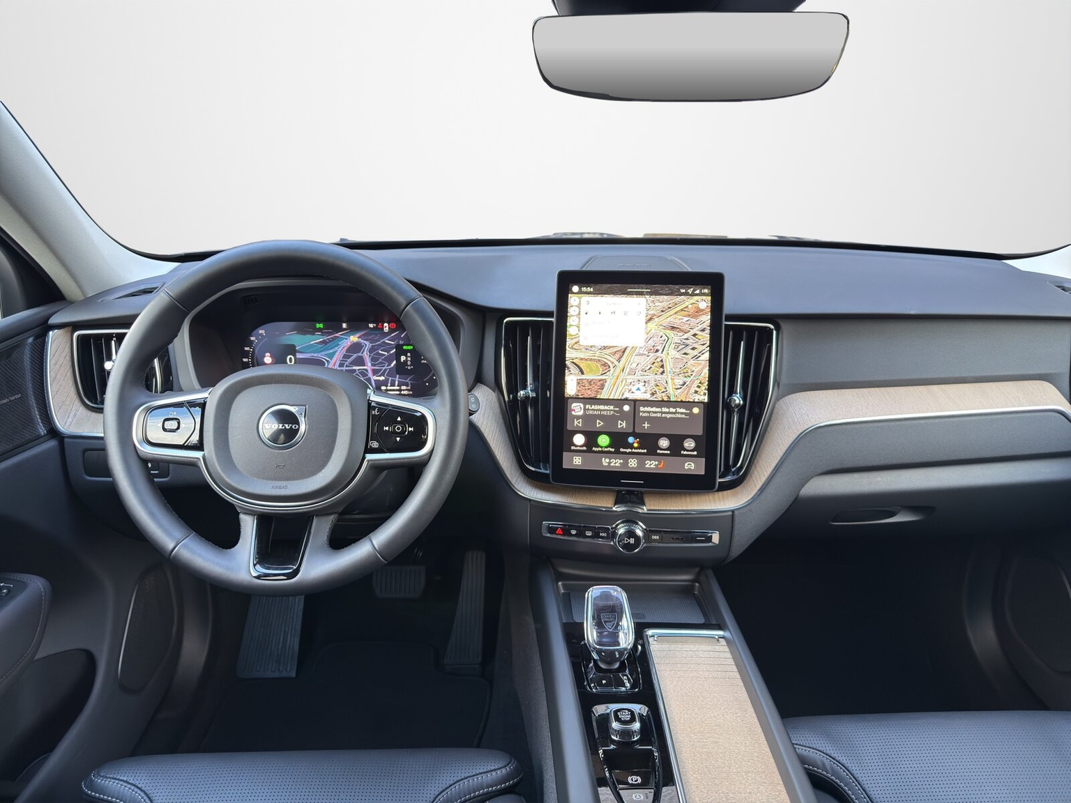 VOLVO XC60 2.0 T8 TE Plus Dark eAWD