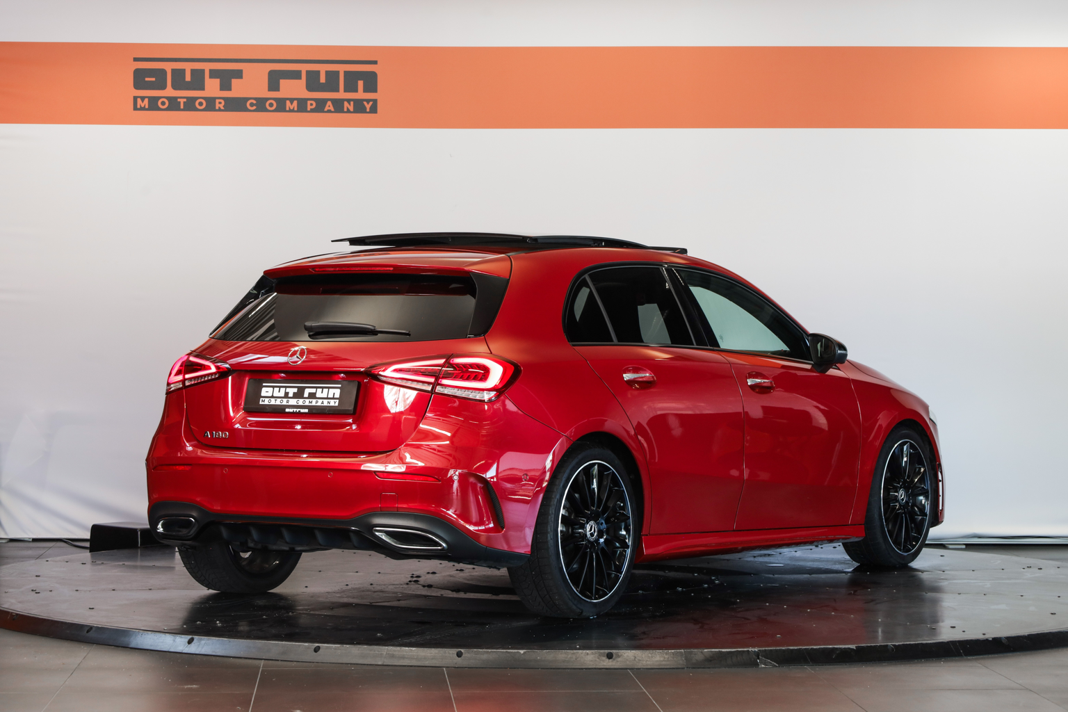MERCEDES-BENZ A 180 Night Star AMG Line 7G-DCT