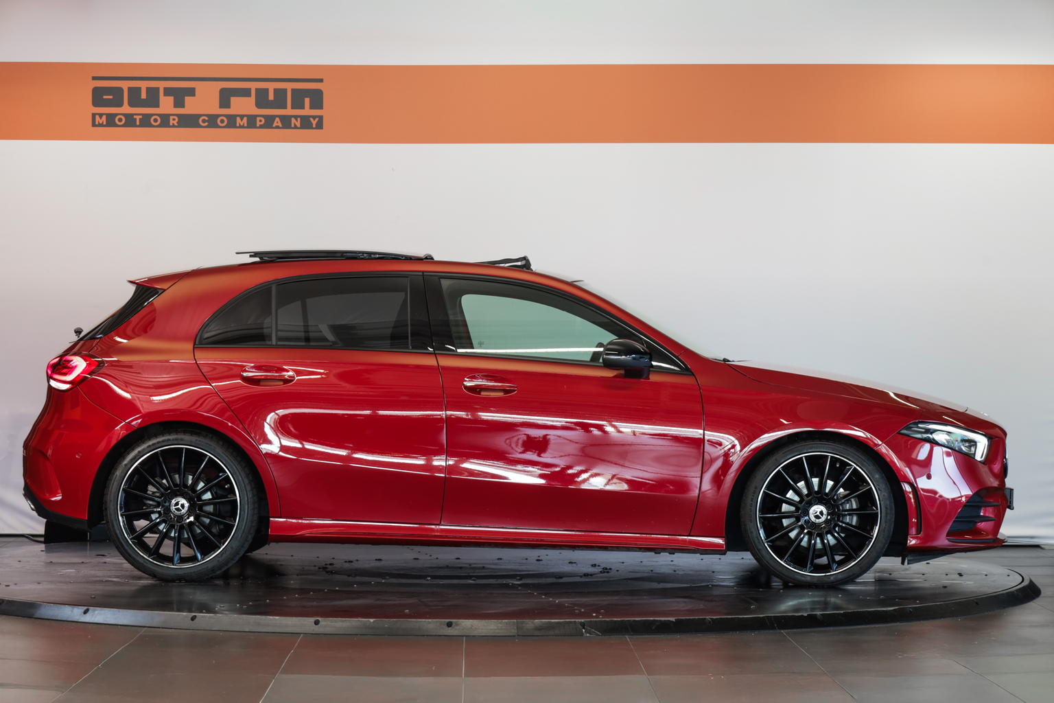 MERCEDES-BENZ A 180 Night Star AMG Line 7G-DCT