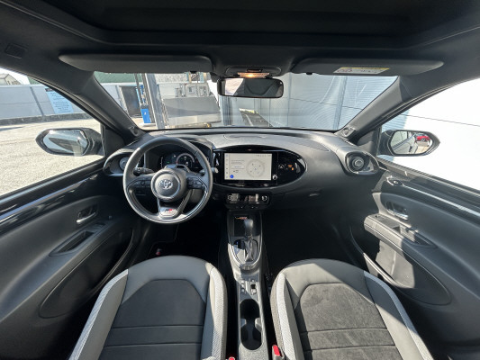 TOYOTA Aygo X 1.5 Sty. e-CVT Tr.