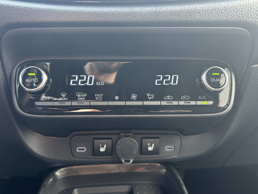 TOYOTA Aygo X 1.5 Sty. e-CVT Tr.