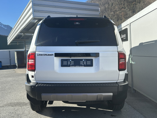 TOYOTA LandCruiser 2.8 48V Style