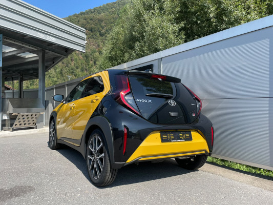 TOYOTA Aygo X 1.5 Sty. e-CVT Tr.