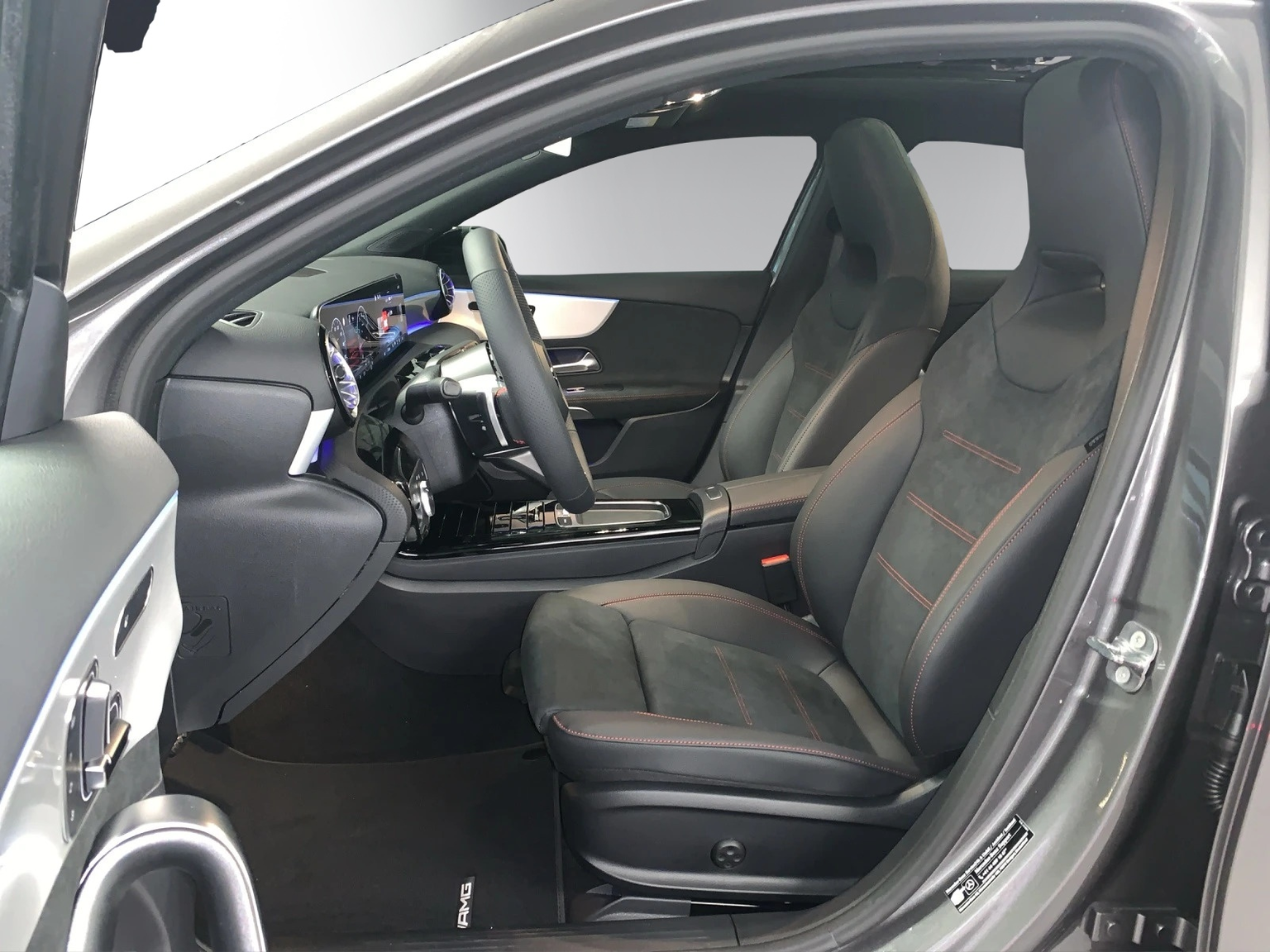 MERCEDES-BENZ A 180 d 8G-DCT