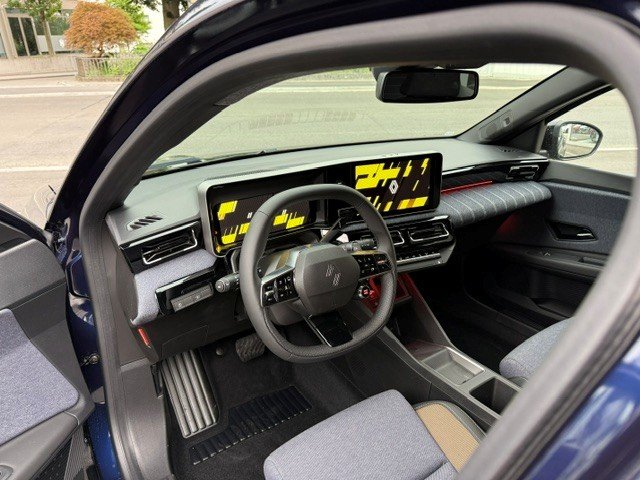 RENAULT R5 E-Tech Comfort Range techno