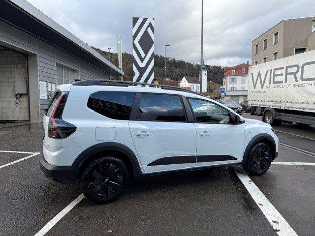 DACIA Jogger 1.8 Hybrid Expression 7P
