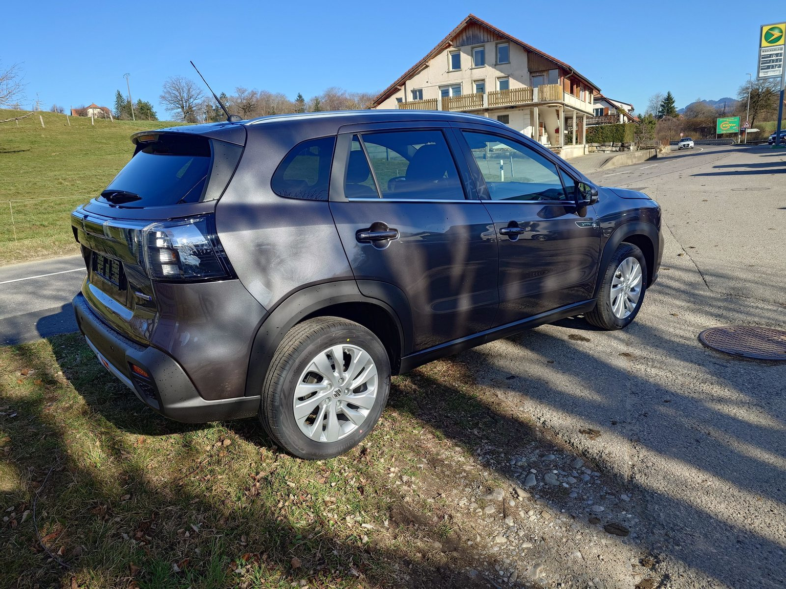 SUZUKI S-Cross 1.4 T Sakura Hybrid 4x4