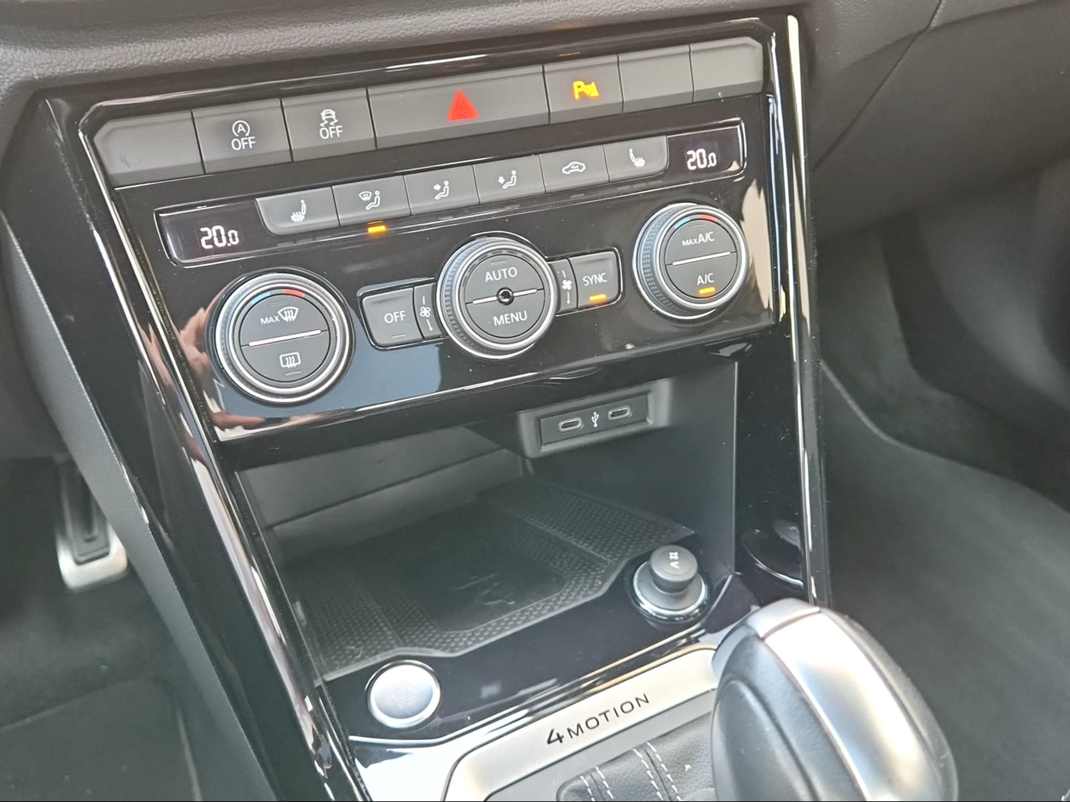 VW T-Roc 2.0 TSI R DSG 4Motion Pure Wihte uni