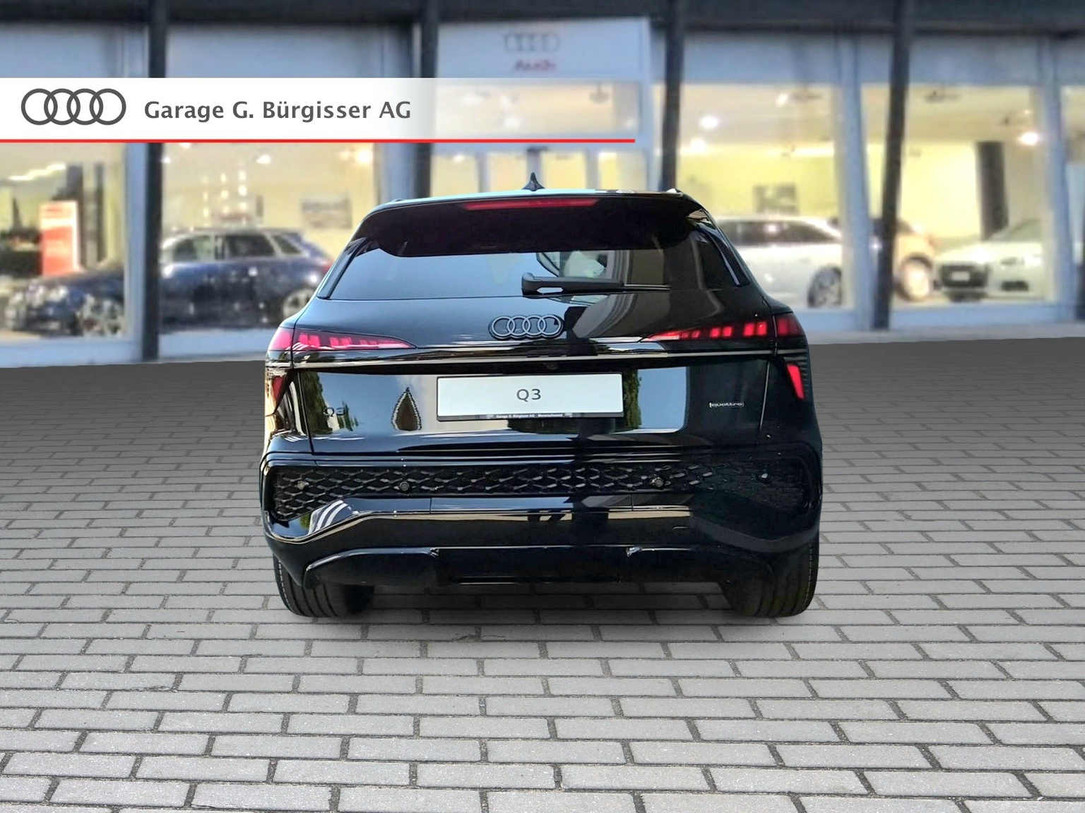 AUDI Q3 SUV TDI quattro 142 kW S tronic Mythosschwarz Metallic