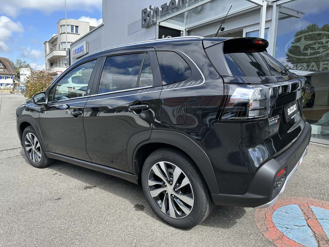 SUZUKI S-Cross 1.5 Piz Sulai Top Hybrid 4x4