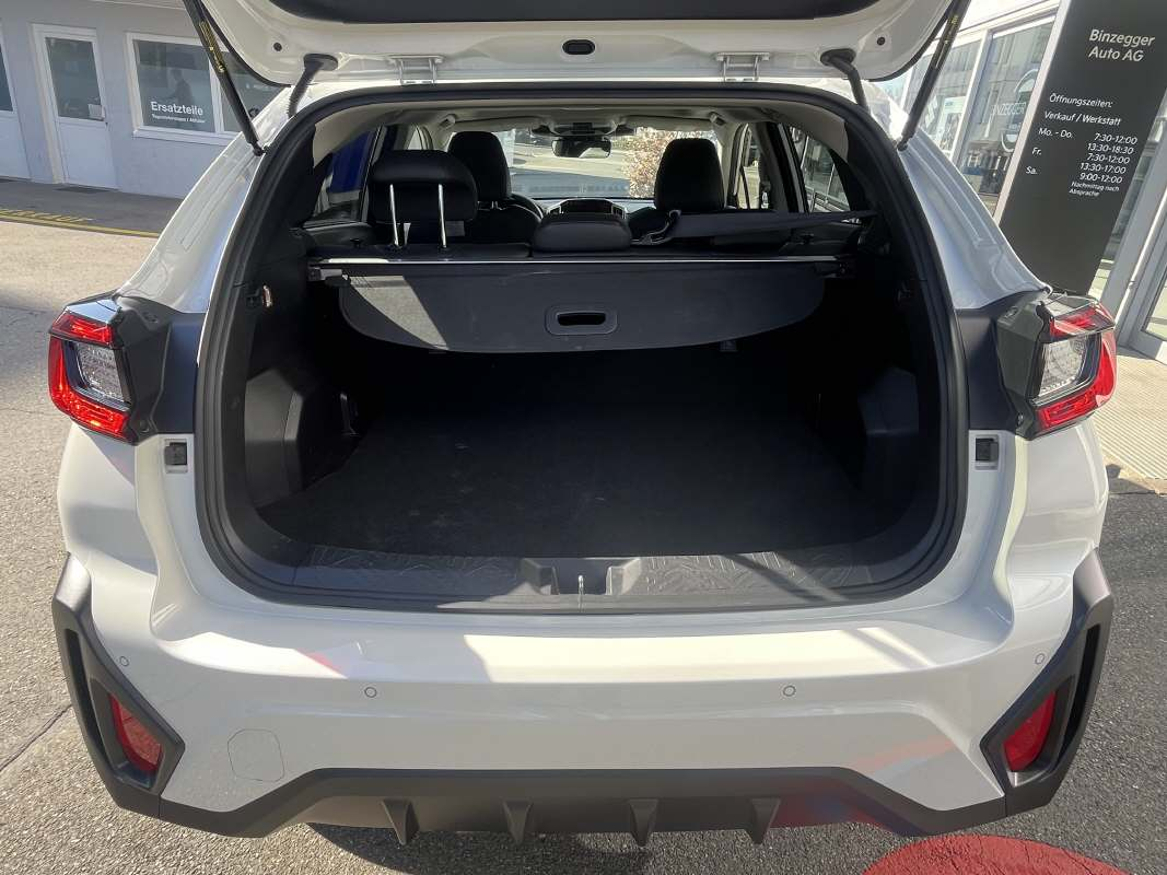 SUBARU Crosstrek 2.0i e-Boxer Luxury