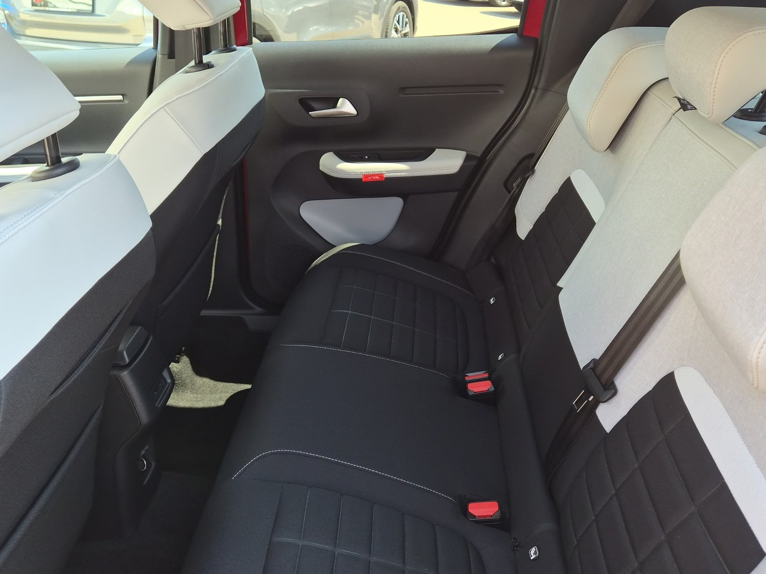 CITROEN C3 1.2 Hybrid Edition Tricolore 110 PS