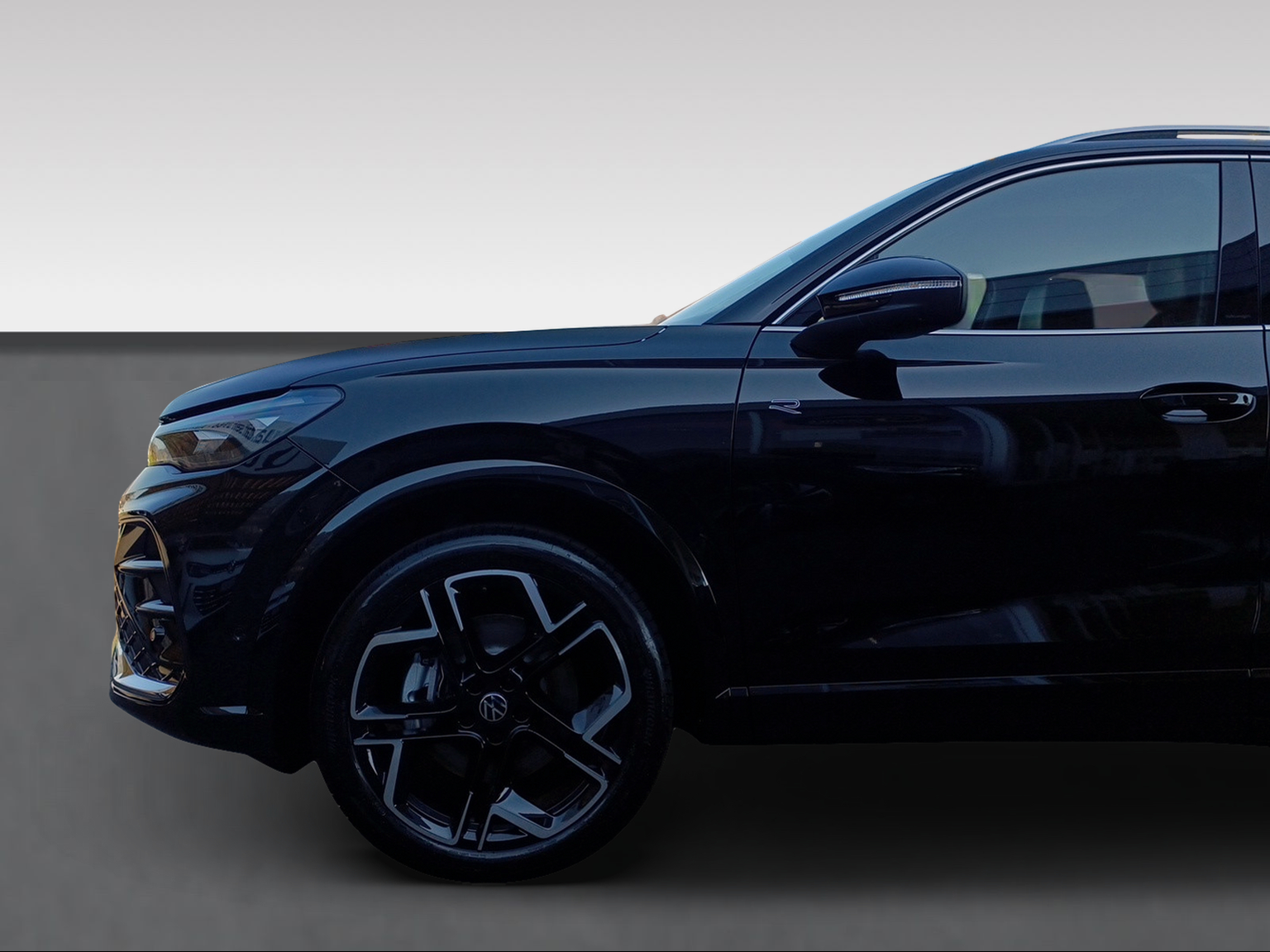VW Tiguan 2.0 TSI DSG R-Line 4Motion