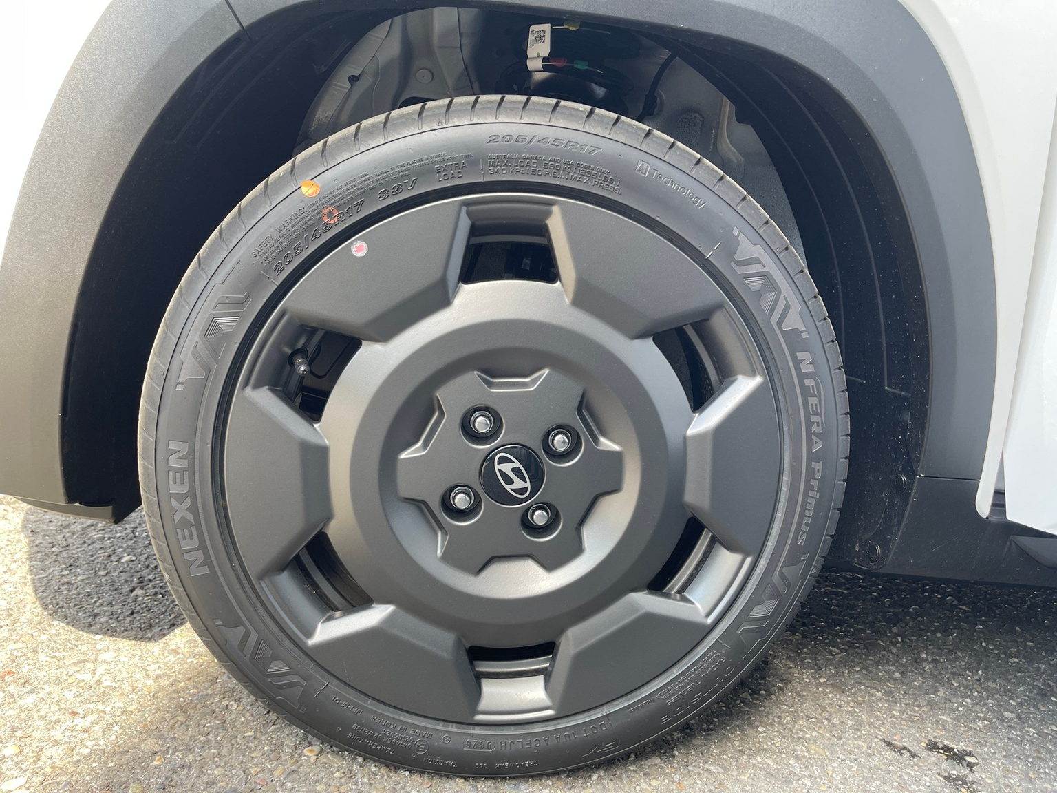 HYUNDAI Inster 49kWh Vertex Cross