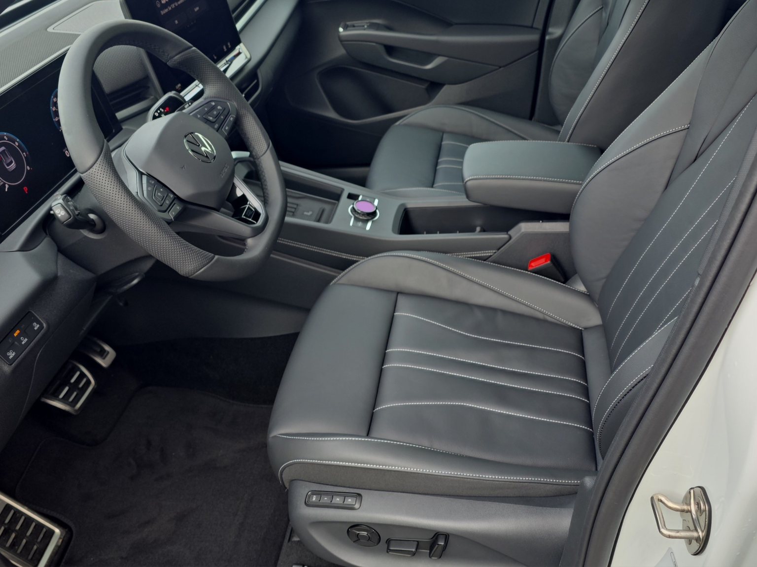 VW T-Roc 1.5 eTSI mHEV R-Line DSG