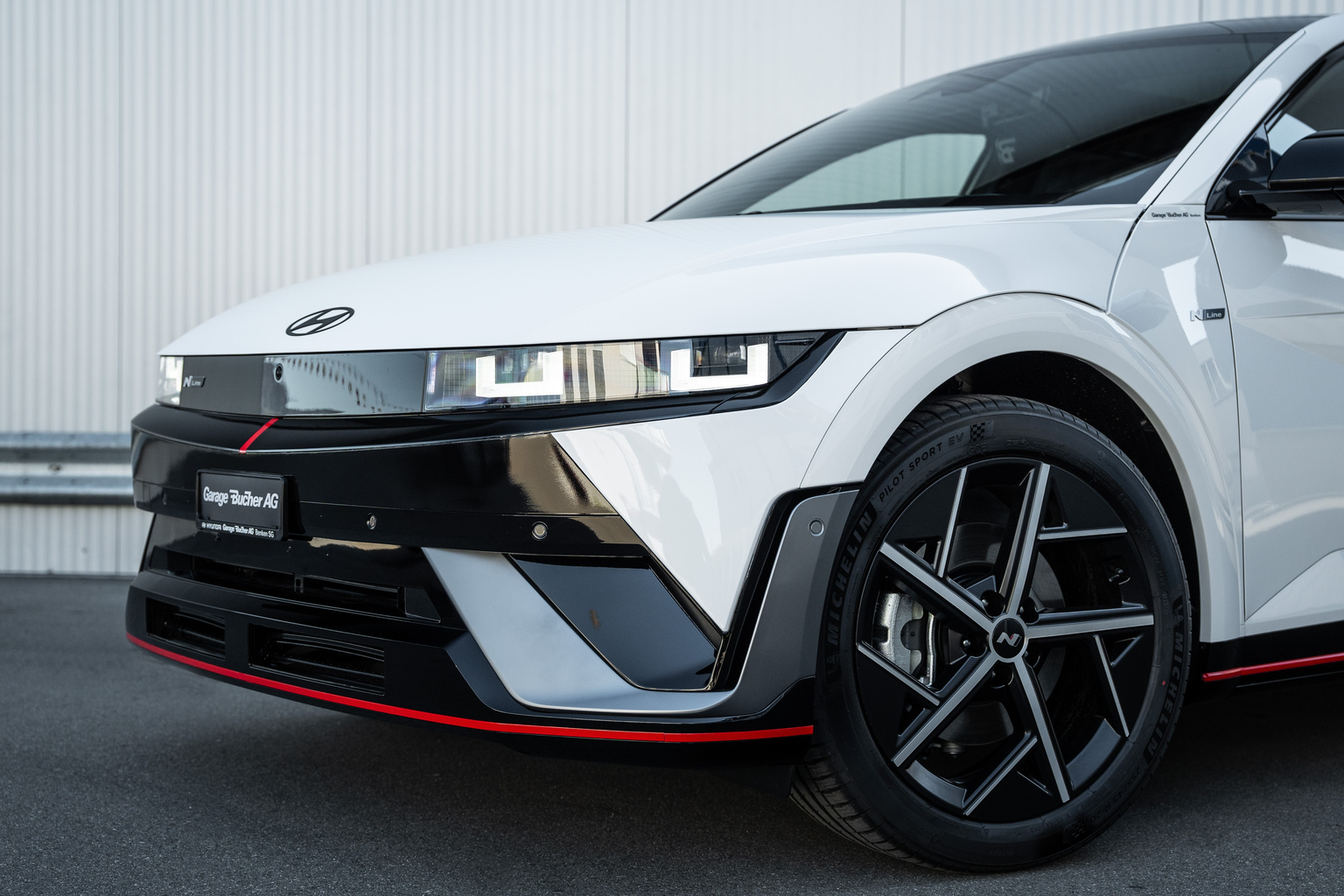 HYUNDAI Ioniq 5 N-Line 84kWh 4WD Bucher Edition
