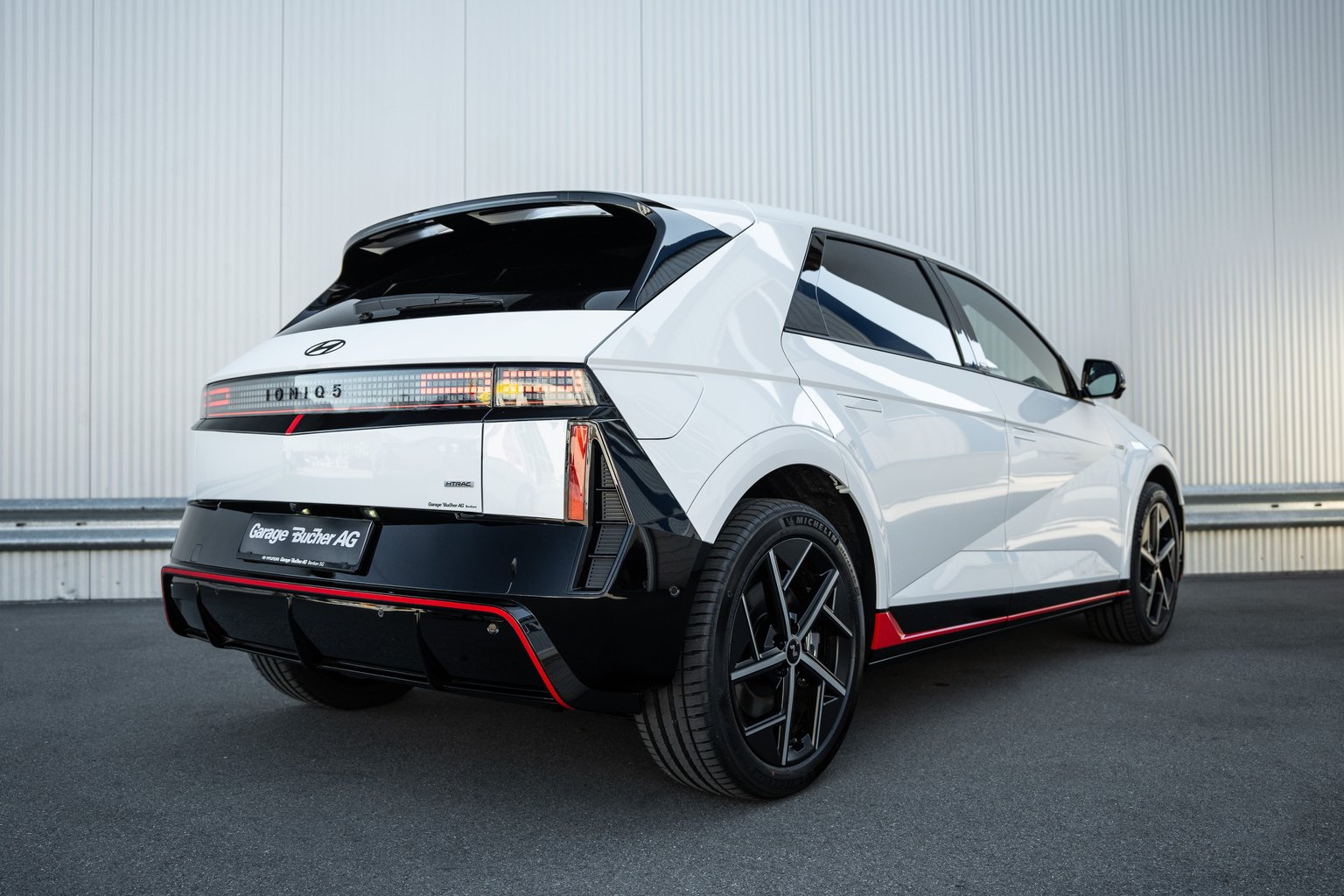 HYUNDAI Ioniq 5 N-Line 84kWh 4WD Bucher Edition