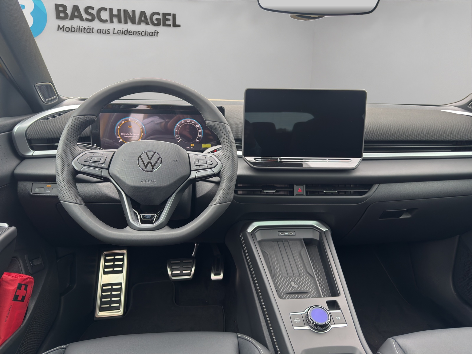 VW T-Roc 1.5 eTSI mHEV R-Line DSG