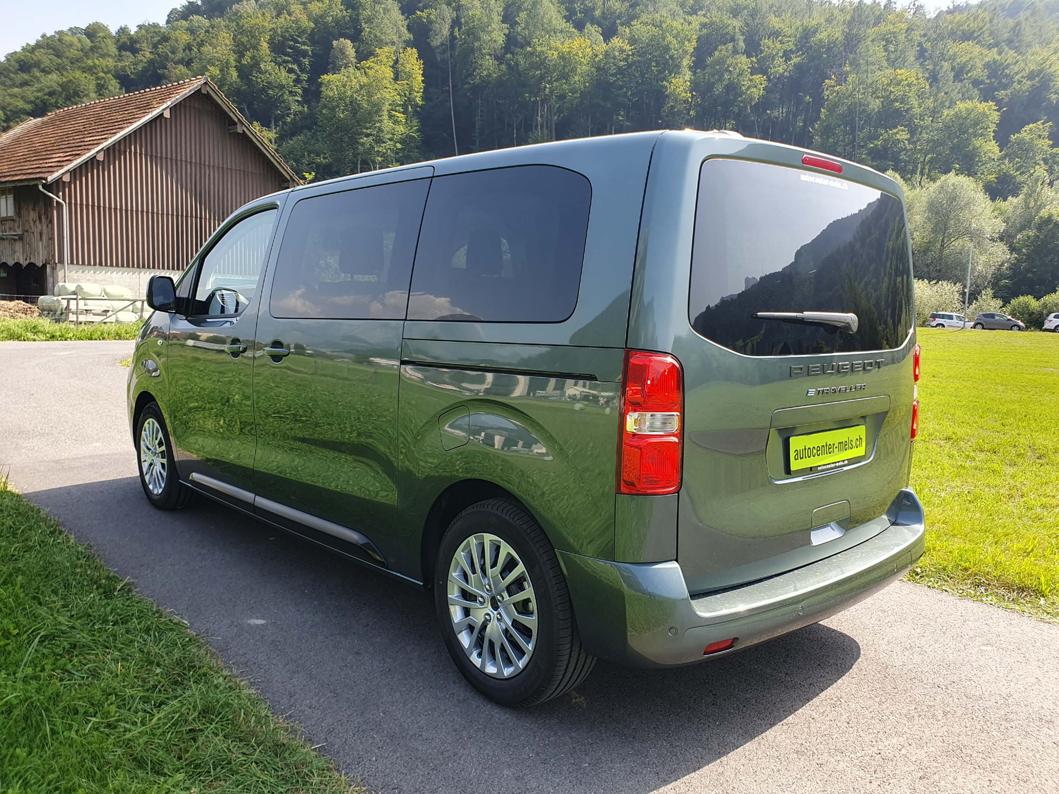 PEUGEOT e-Traveller Standard 75 kWh Business
