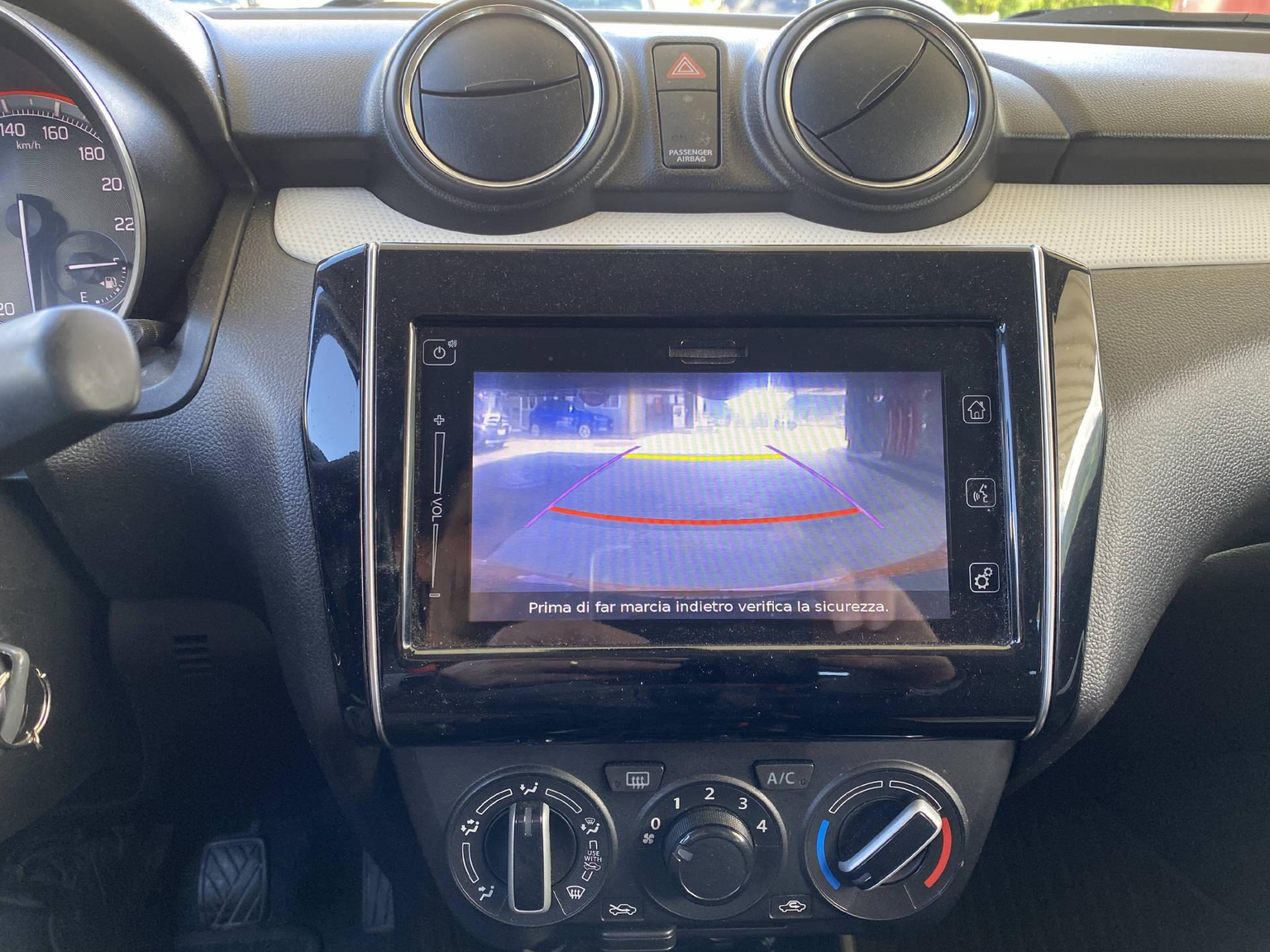 SUZUKI Swift 1.2 Compact+ Hybrid 4x4