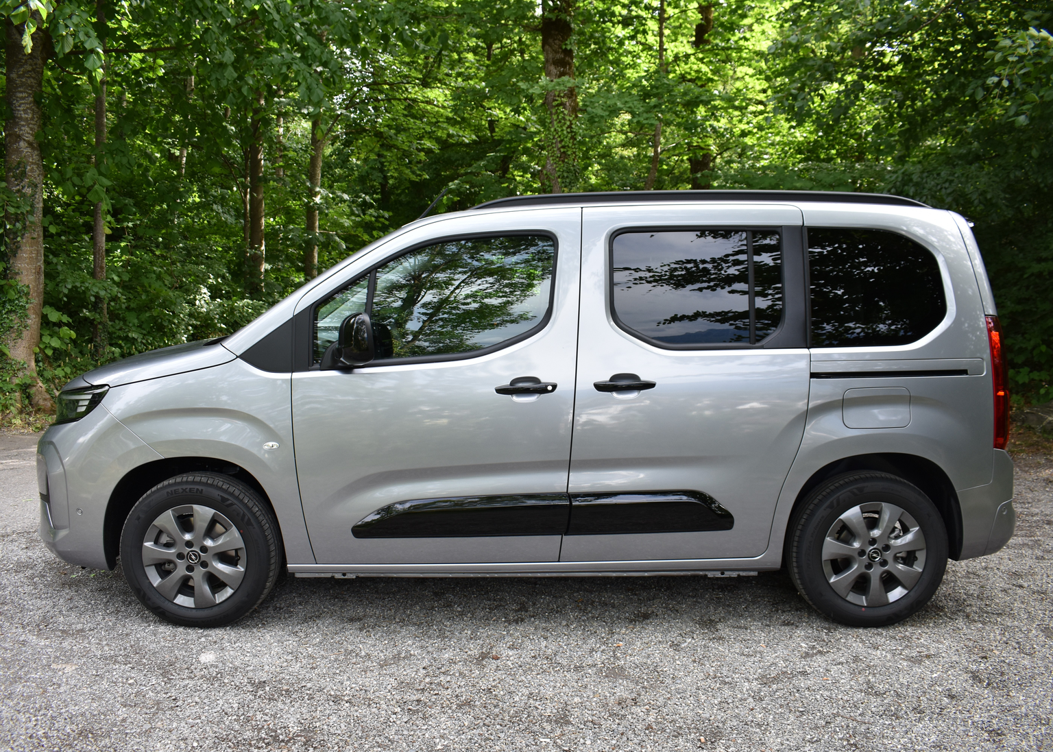 OPEL Combo 1.5 GS Automat