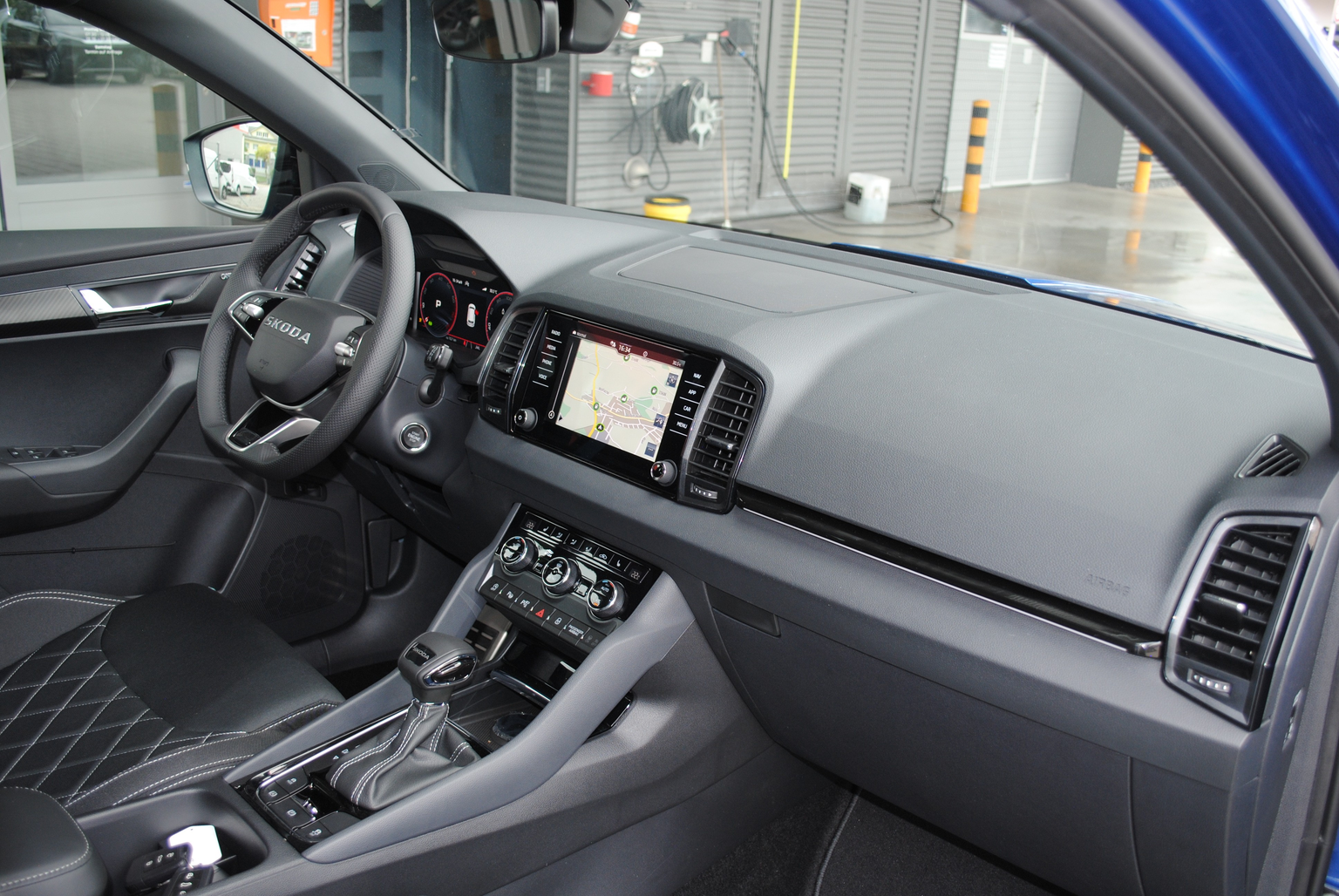 SKODA Karoq 1.5 TSI SportLine DSG