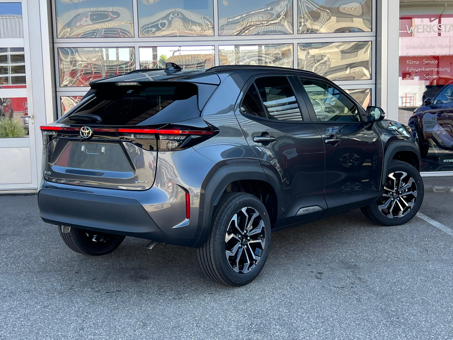 TOYOTA Yaris Cross 1.5 VVT-i HSD Trend