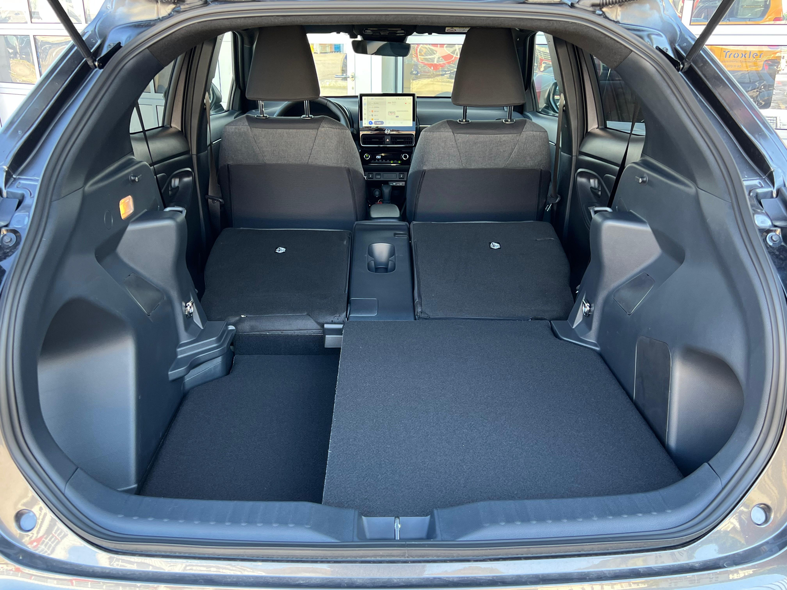 TOYOTA Yaris Cross 1.5 VVT-i HSD Trend
