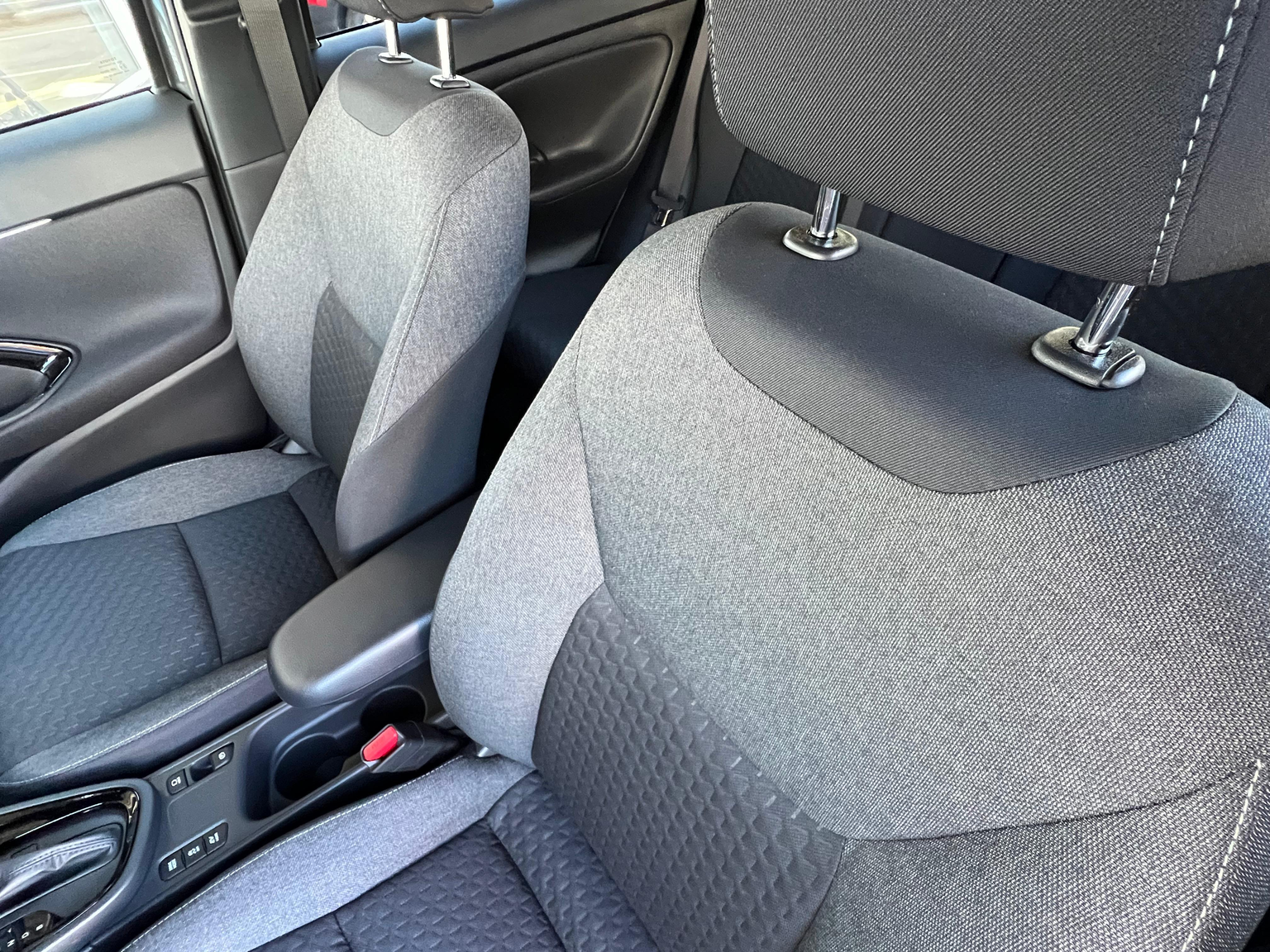 TOYOTA Yaris Cross 1.5 VVT-i HSD Trend
