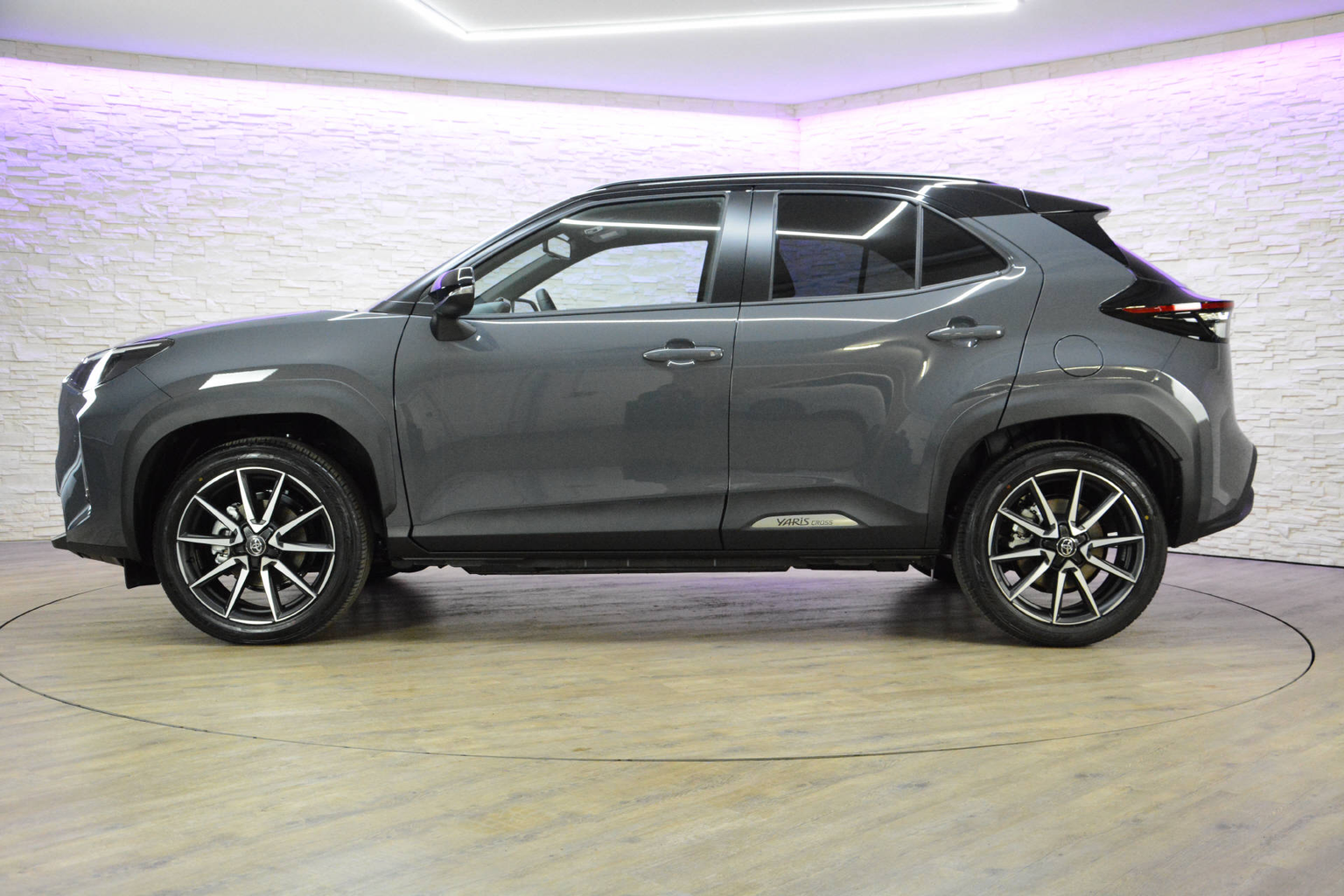 TOYOTA Yaris Cross 1.5 VVT-i HSD GR Sport