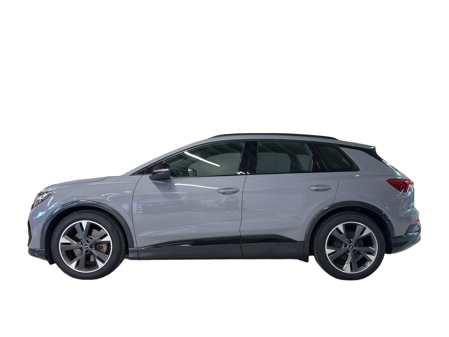 AUDI Q4 e-tron 50 quattro