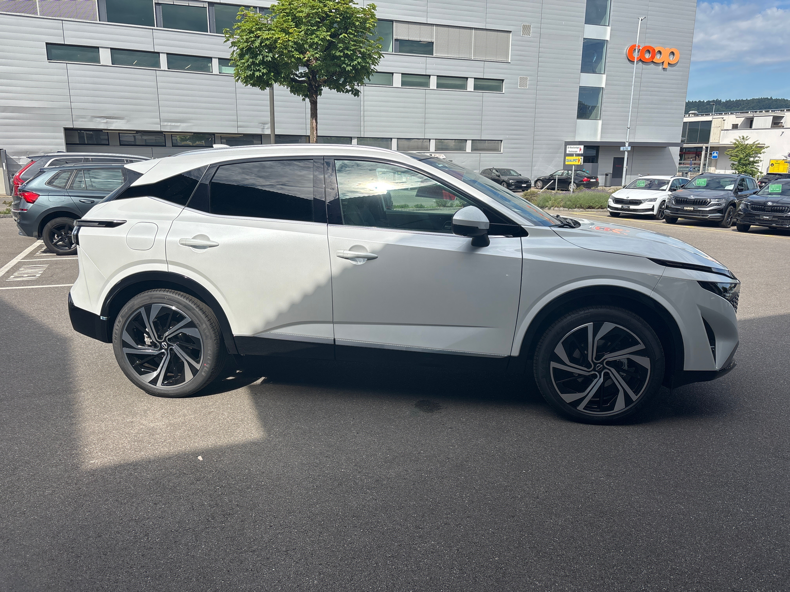 NISSAN Qashqai 1.3 DIG-T MHEV Tekna+ Xtronic 4x4