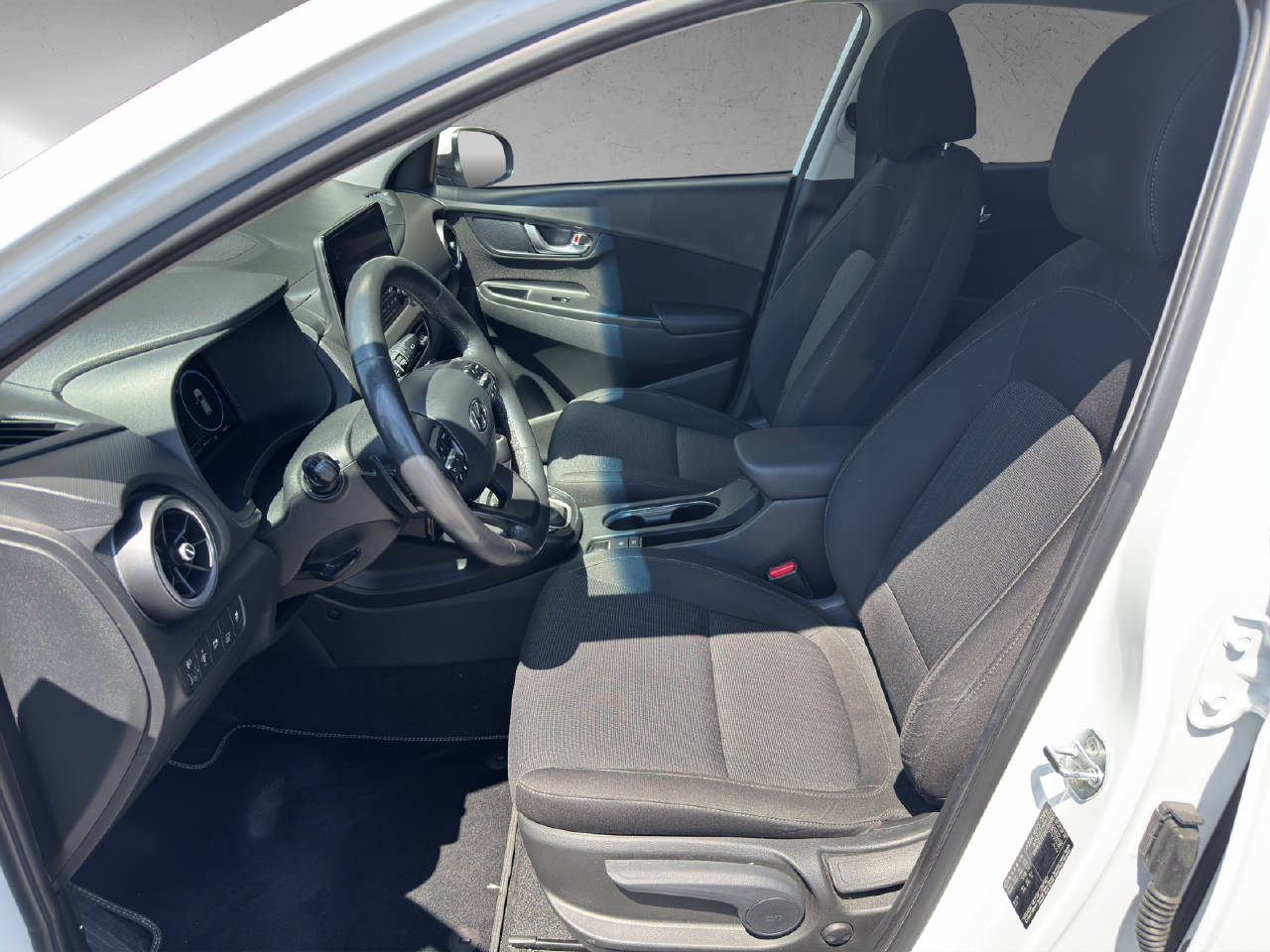 HYUNDAI Kona 1.6 GDi Hybrid Amplia MY21