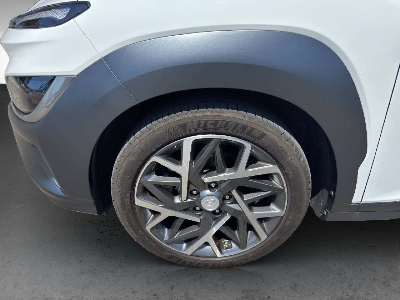 HYUNDAI Kona 1.6 GDi Hybrid Amplia MY21