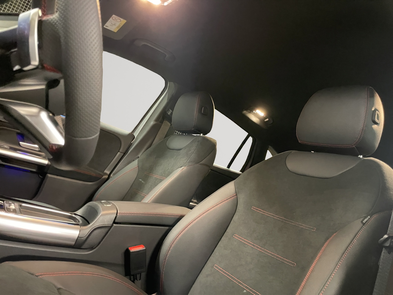 MERCEDES-BENZ GLA 250 4Matic 8G-DCT Swiss Star
