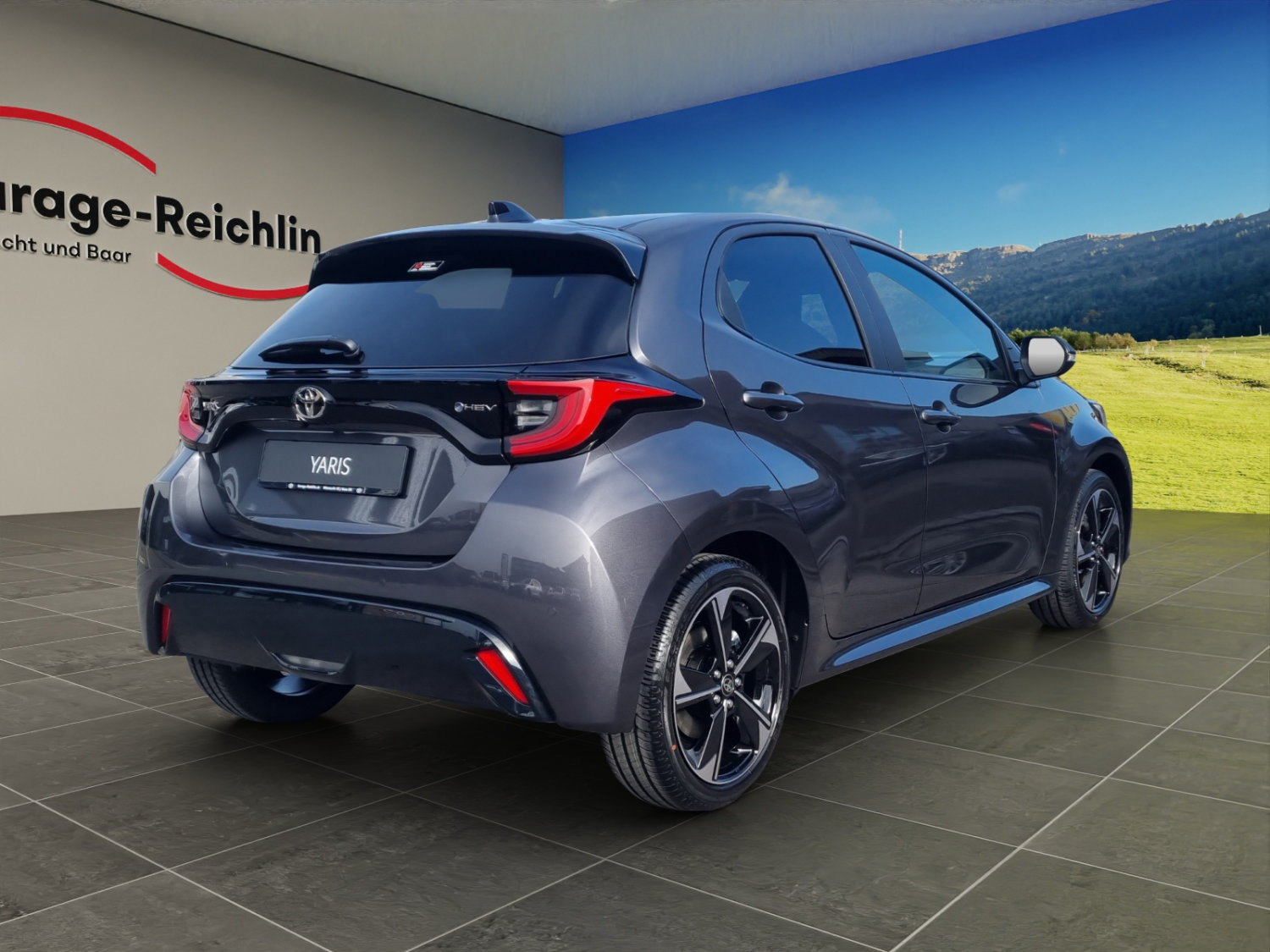 TOYOTA Yaris 1.5 VVT-i HSD Premium