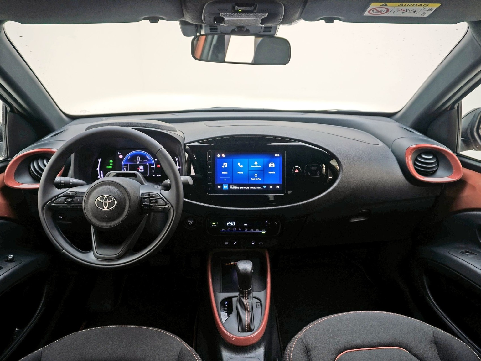 TOYOTA Aygo X 1.5 VVT-i HSD Trend