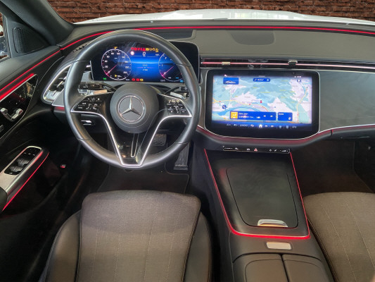MERCEDES-BENZ E 220 d 4Matic