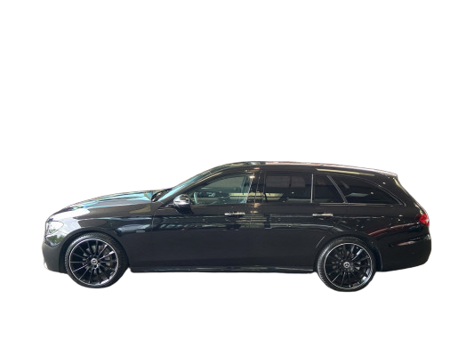 MERCEDES-BENZ E 220 d T 4M Swiss Star