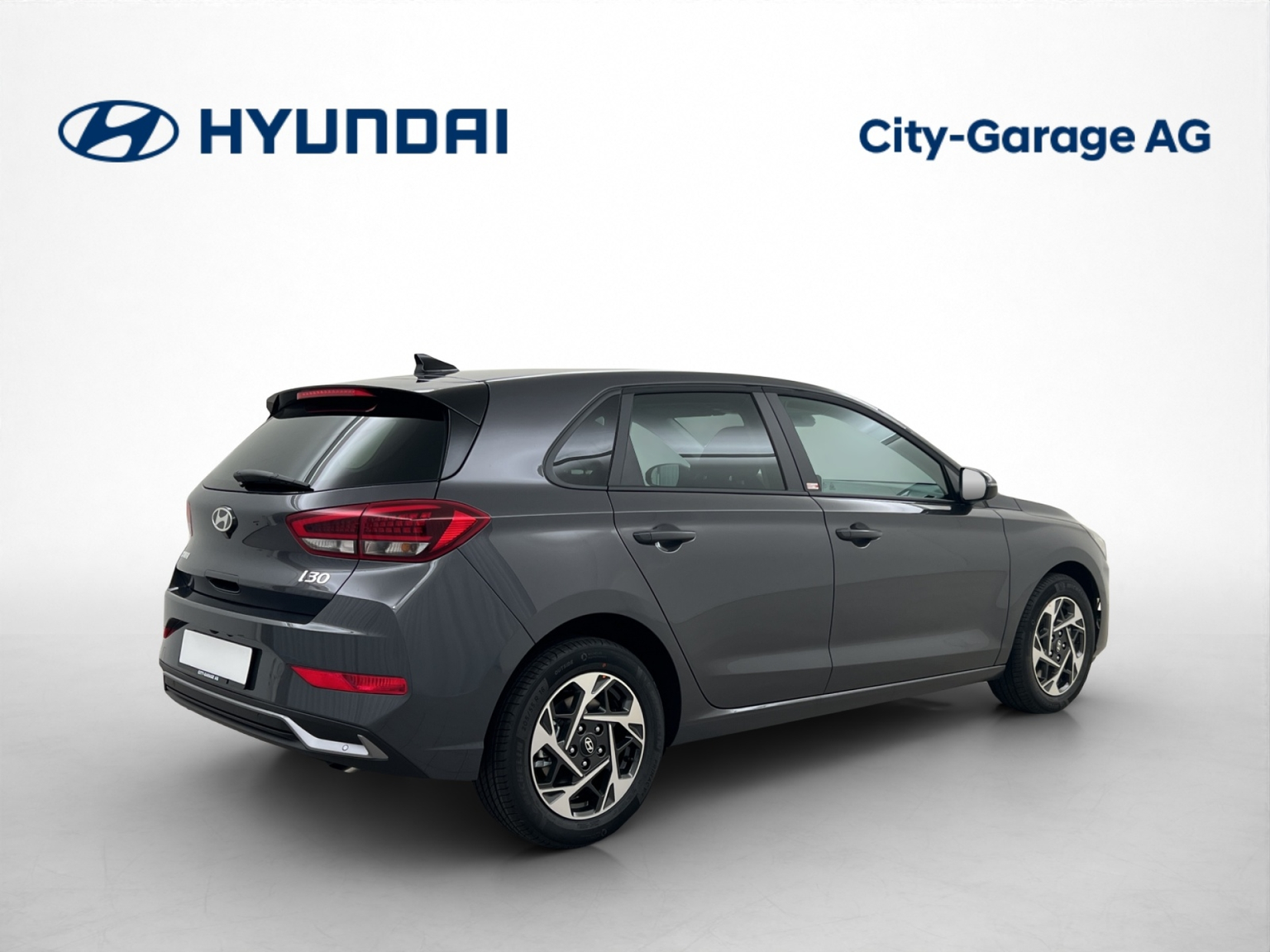 HYUNDAI i30 1.5 T-GDi Amplia