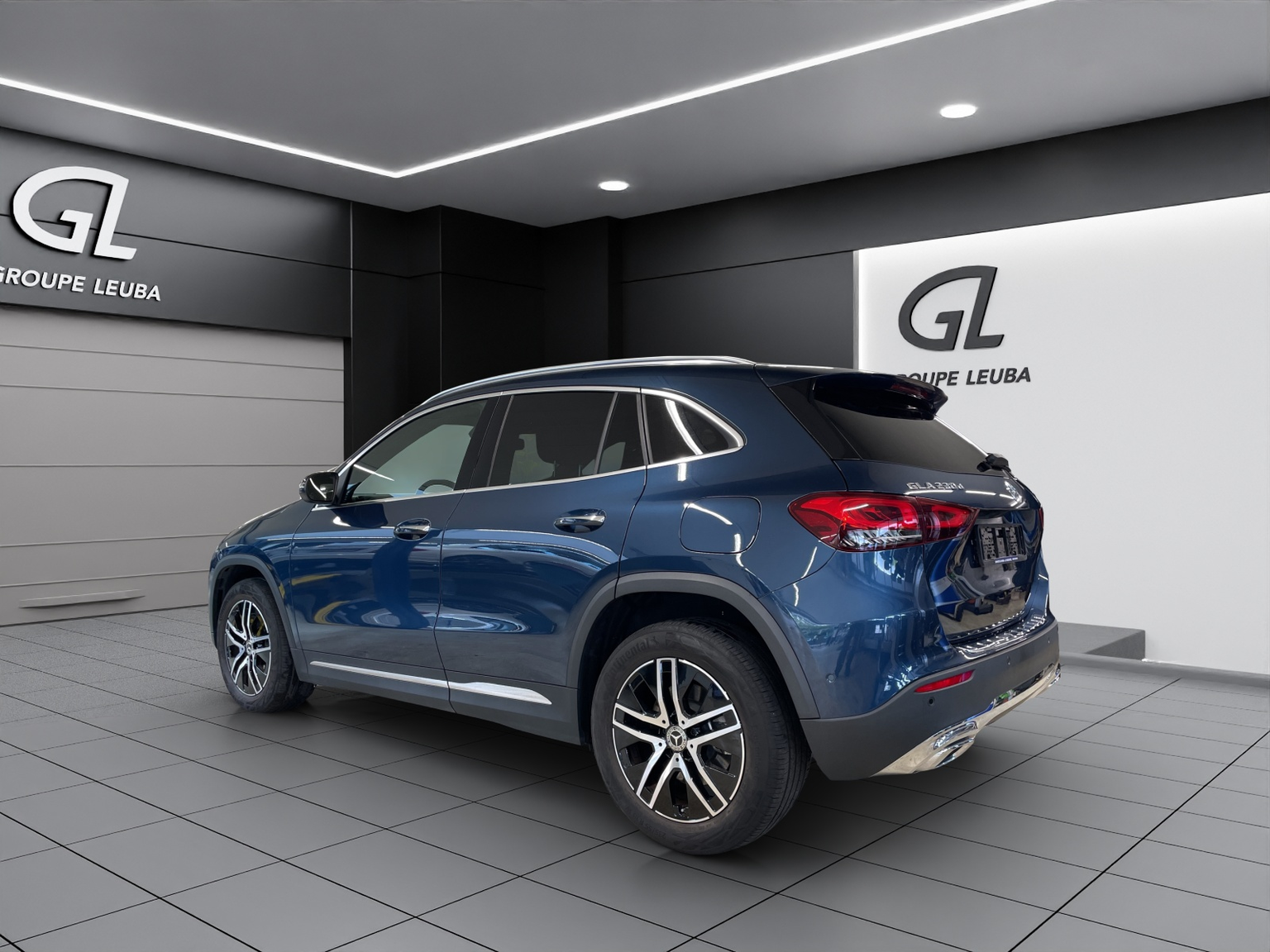 MERCEDES-BENZ GLA 220d Progress. 4Matic