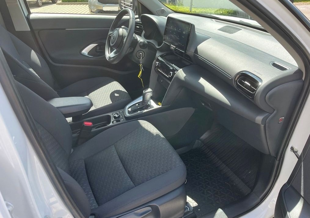 TOYOTA Yaris Cross 1.5 VVT-i HSD Comfort AWD-i