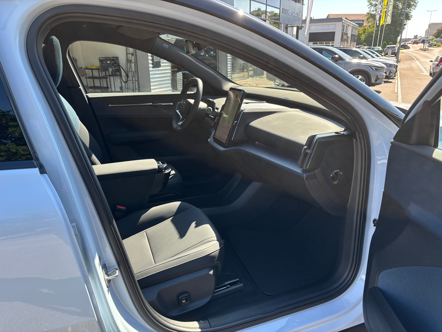 VOLVO EX30 CC E60 Twin Performance AWD