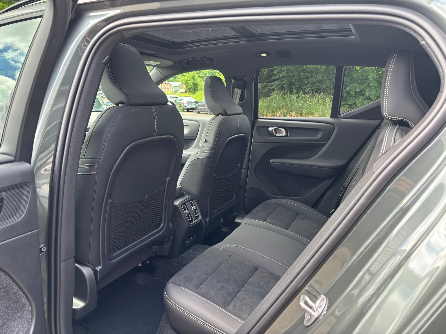VOLVO EX40 Twin XCENTRIC Edition AWD